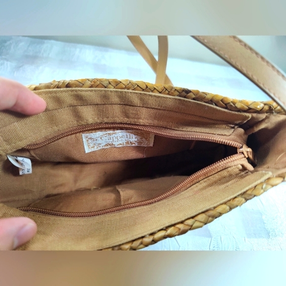 Capelli Woven Tropical Straw Beaded Crystal Embroidered Hyacinth Shoulder Bag - Picture 4 of 9